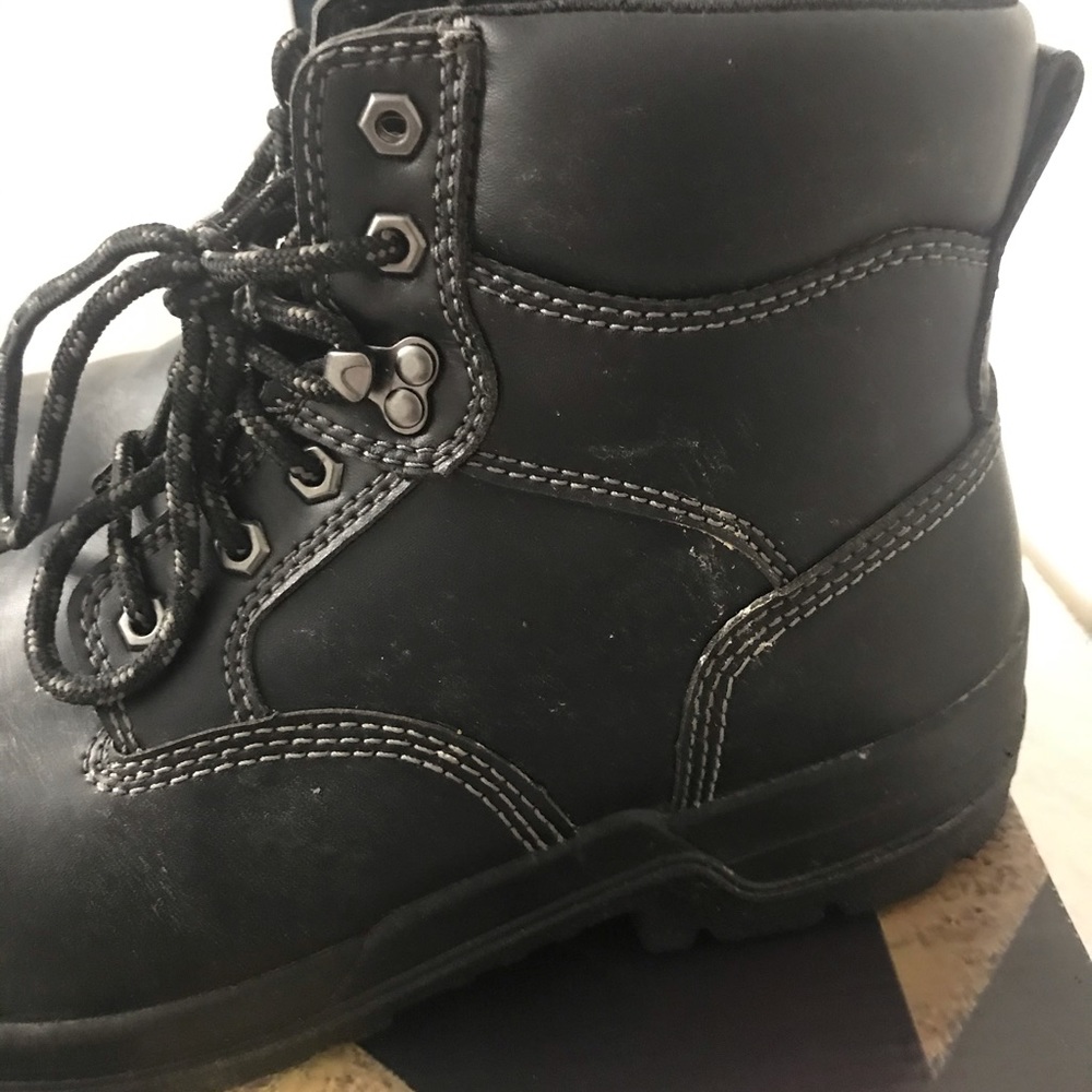 Workload x5 boots